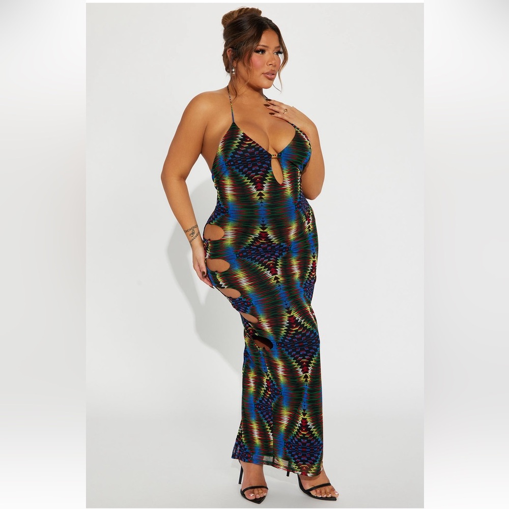 Plus Size Fashion Nova Halter Cut-Out Maxi Dress 2X - Picture 4 of 4
